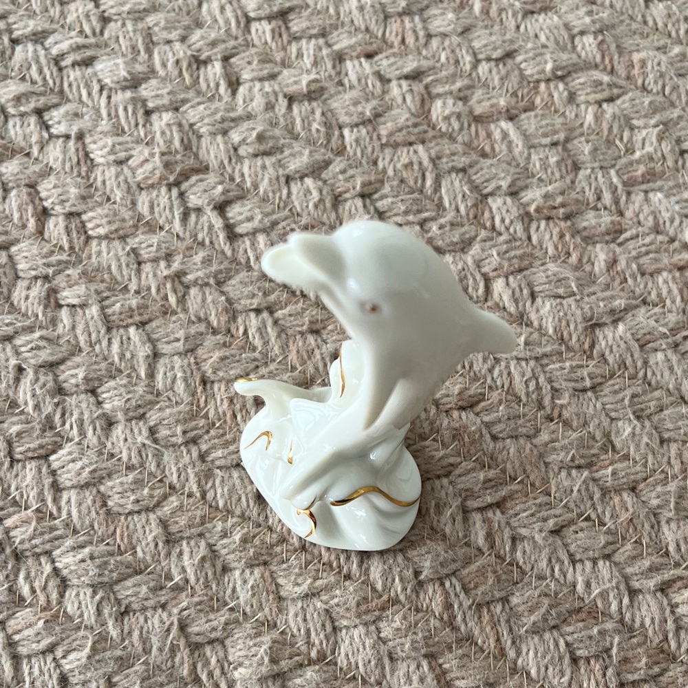 Lenox Cream and Gold Dolphin Sculpture - Picture 5 of 10
